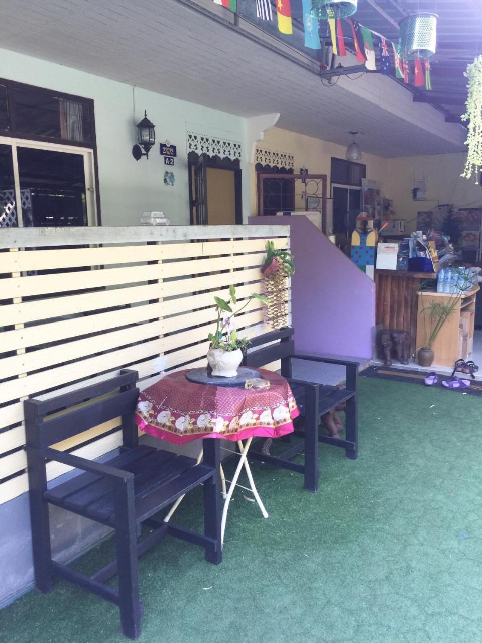 Nan Inn Bungalow Karon Buitenkant foto